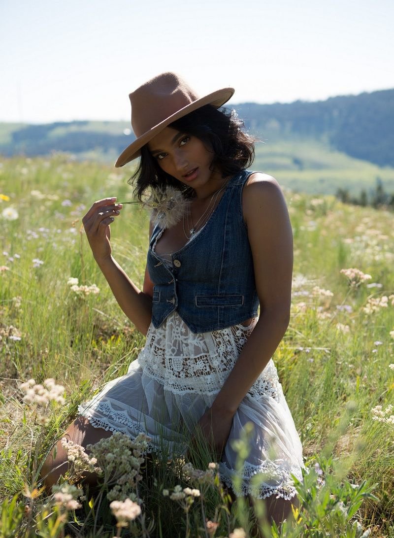 Зоя, 20 лет, 2 размер груди